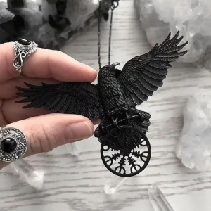 Anhänger Rabe Kompass  mit Kette